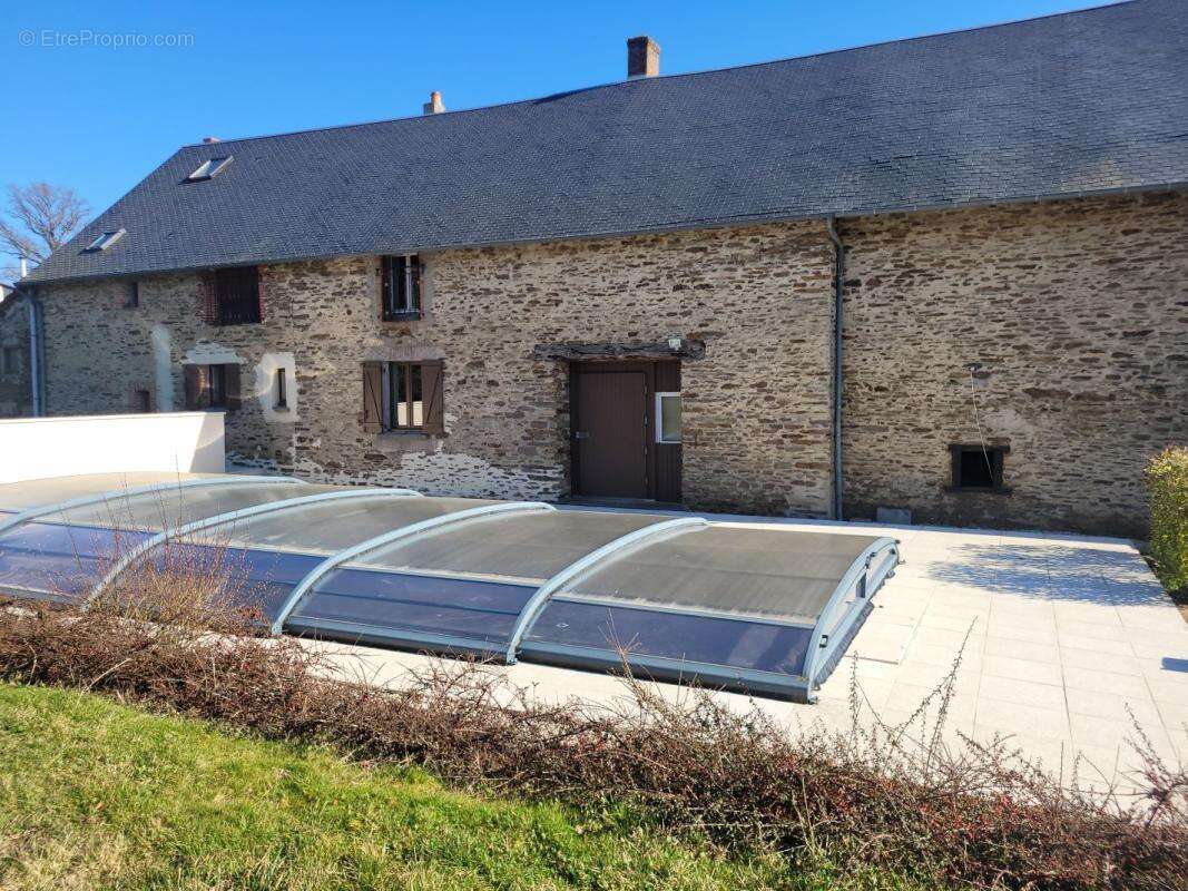 Maison 170 m² à Boussac-Bourg  - photo 2