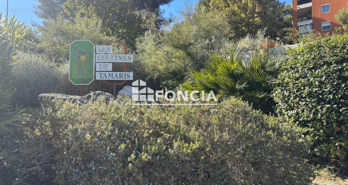 Parking à LA SEYNE-SUR-MER