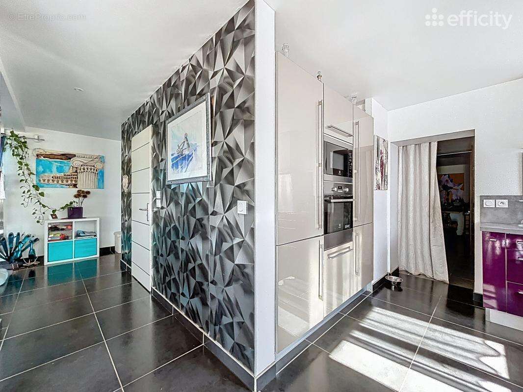 Maison à SAINT-QUENTIN-SUR-ISERE