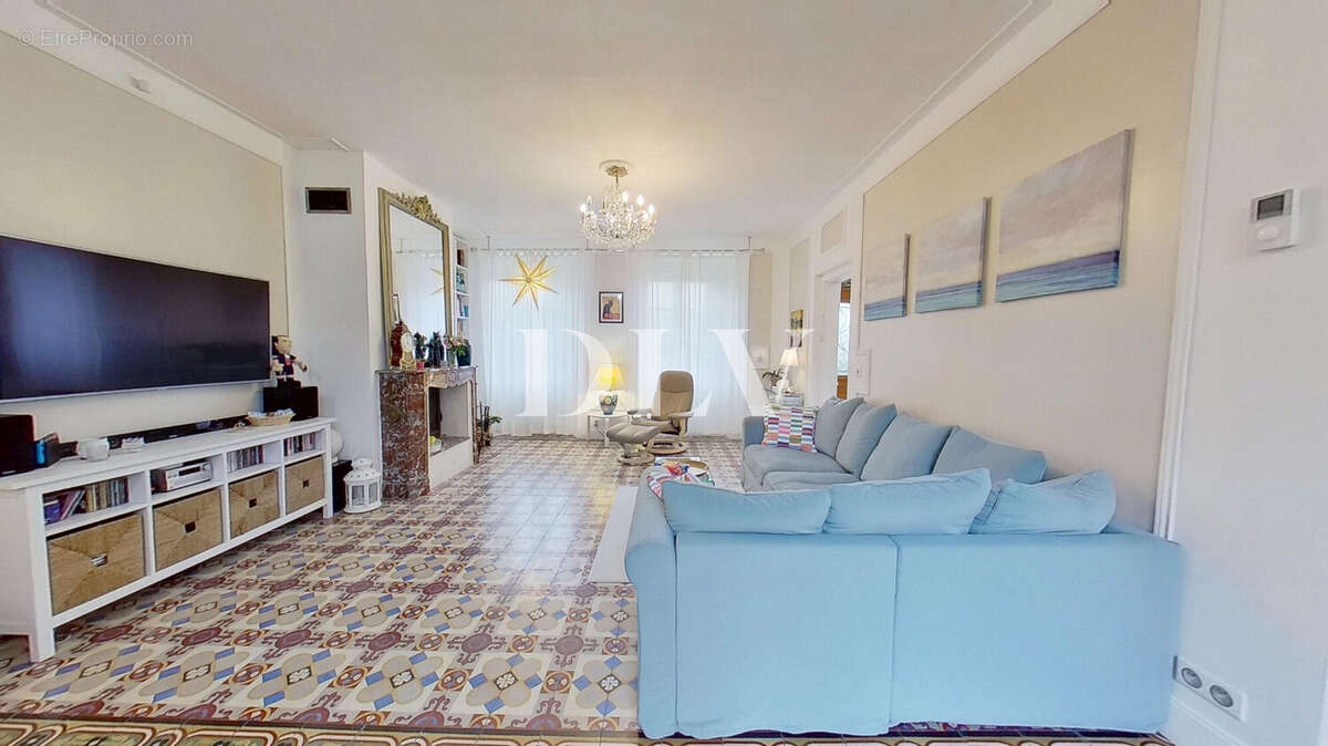 Maison à MONTEREAU-FAULT-YONNE