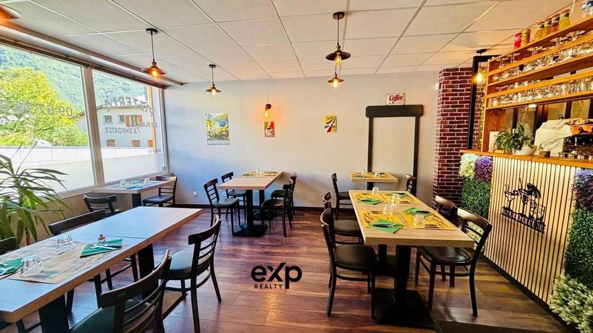 Commerce à SAINT-AVRE