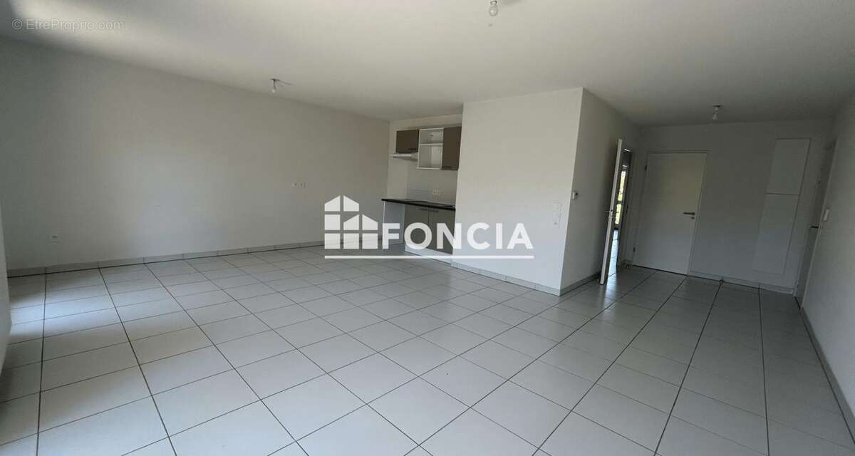 T4 a vendre idealement place - photo 2