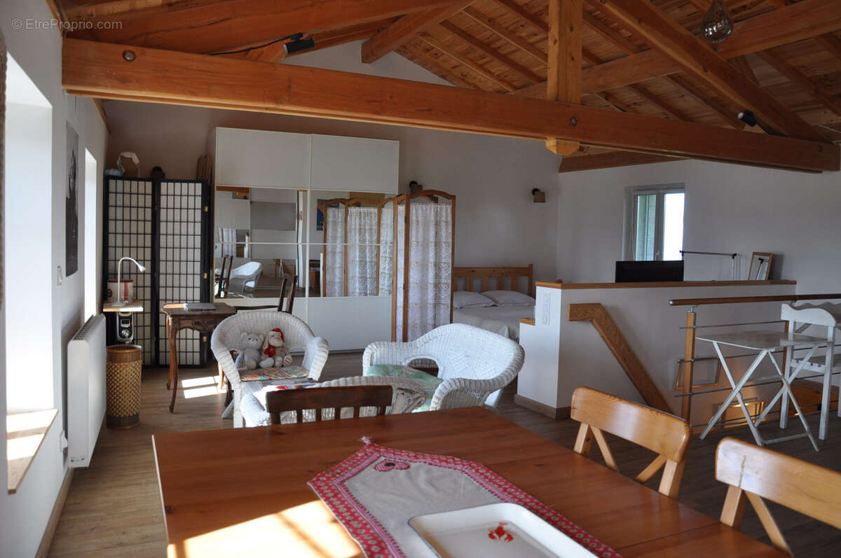 Maison à ARFEUILLES