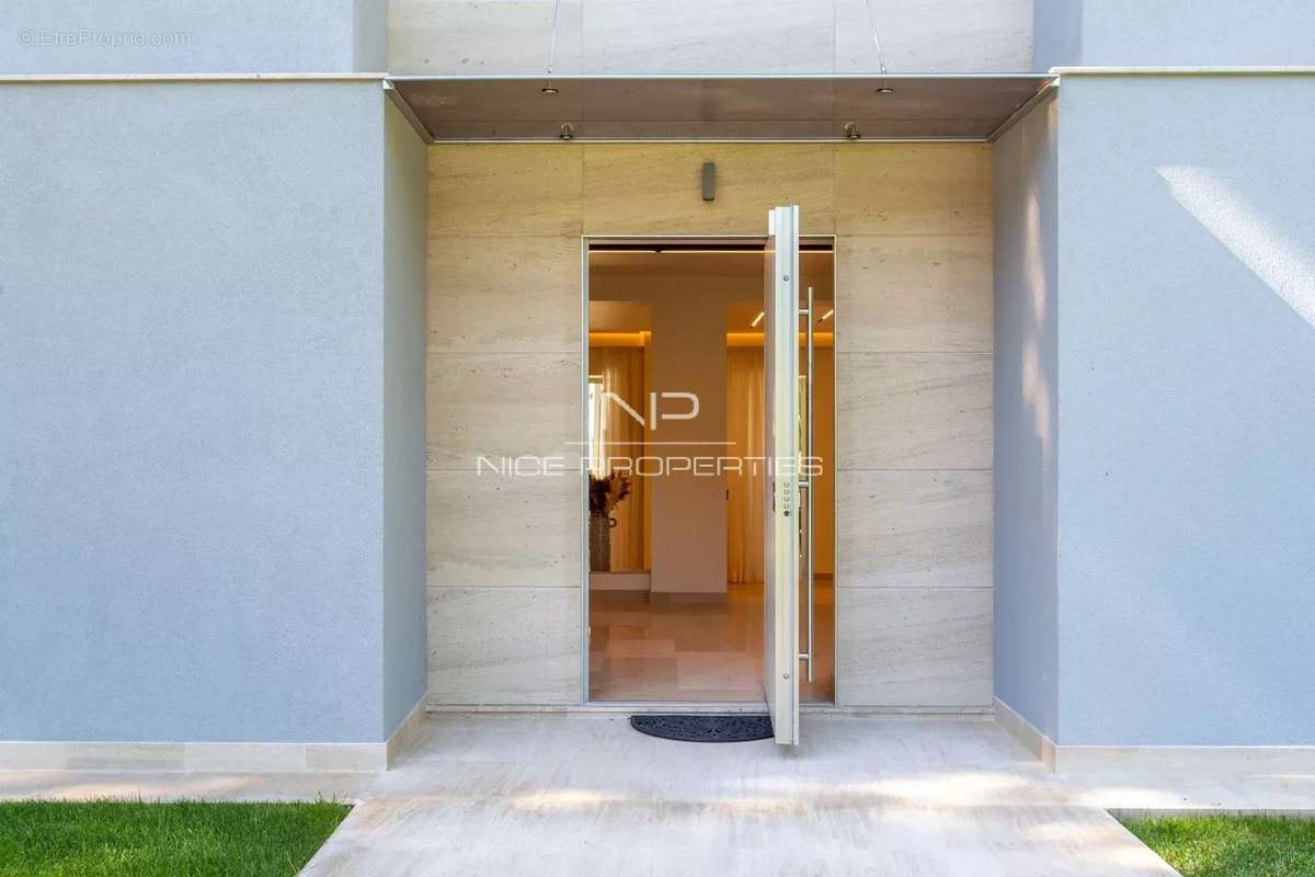 Maison à SAINT-JEAN-CAP-FERRAT