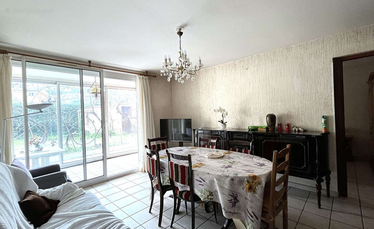 Photo 9 - Maison à CABRIES