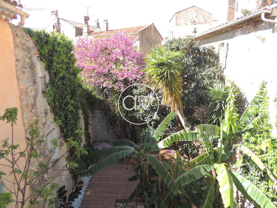 Appartement à HYERES