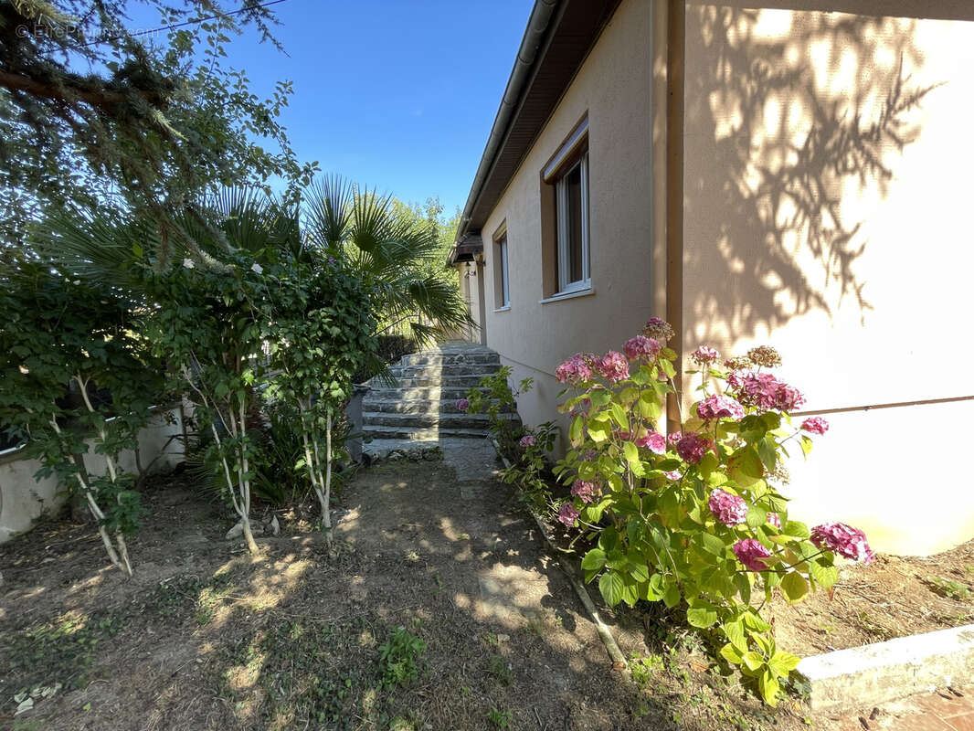 RANVILLE   Maison familiale de 168 m2 avec 5 chambres   Un fort potentiel dans un environnement privilégié - photo 21