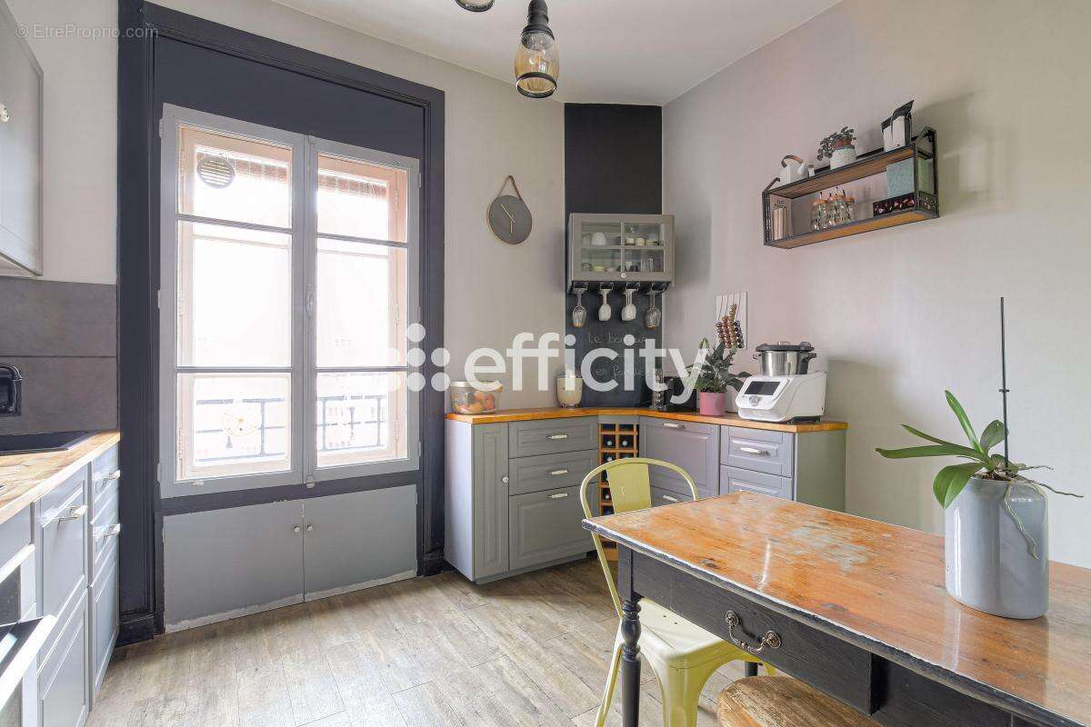 Appartement à LYON-4E