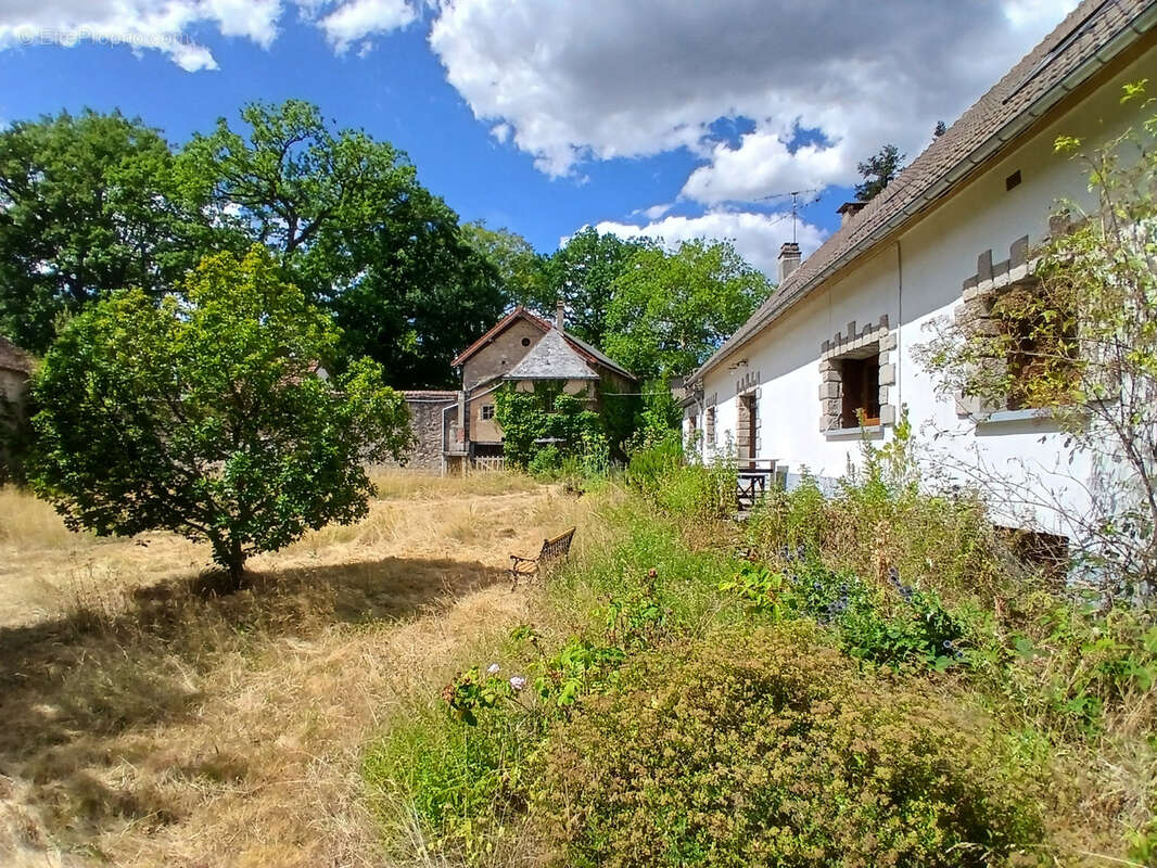Exclusivité , maison de famille avec des grandes dépendances, entre Le Lac de Crescent et Lormes, Morvan à moi - photo 99
