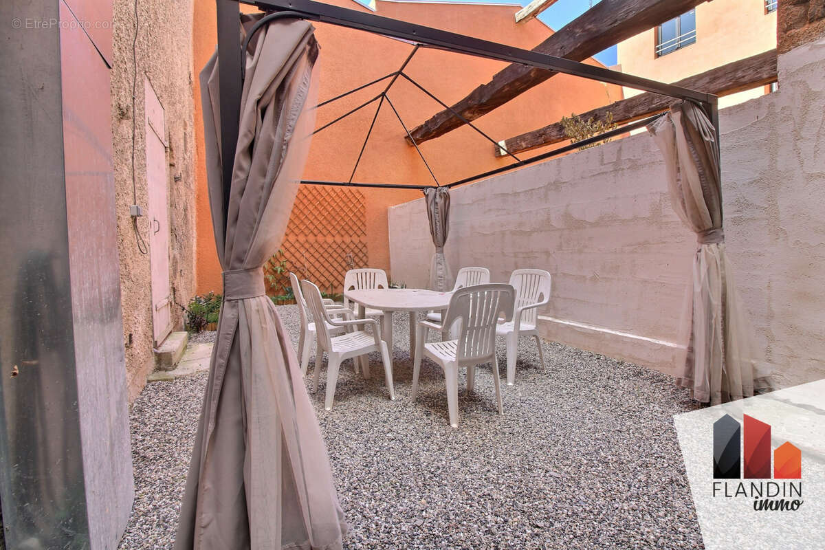 Appartement à VERNAISON