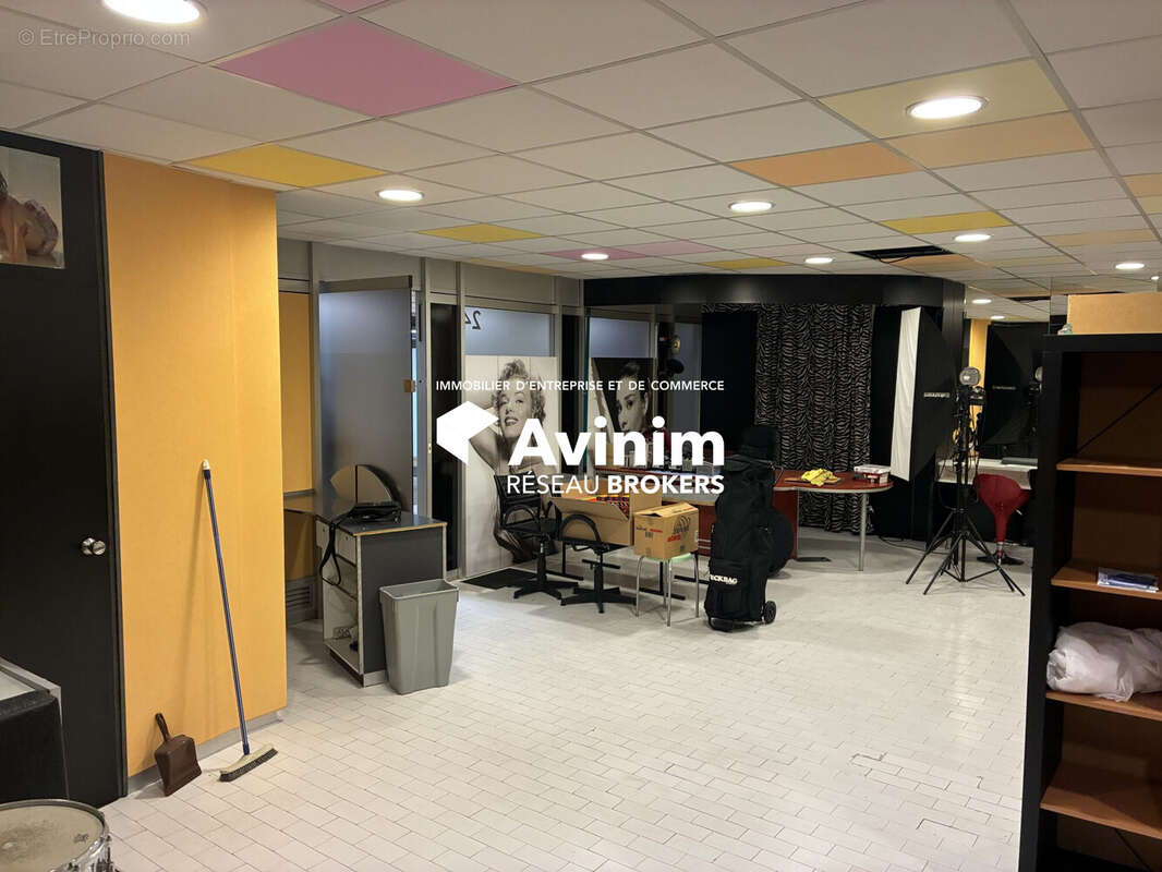 Commerce à MARSEILLE-8E