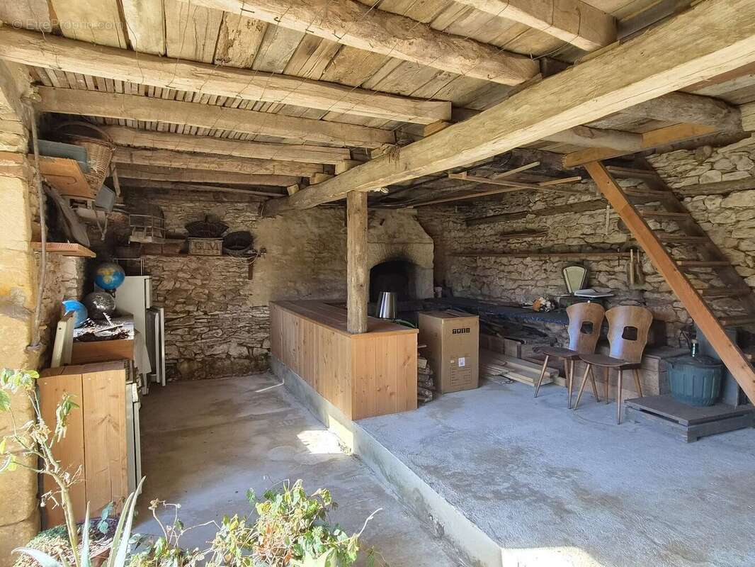 20260324154636 - Maison à SAINT-CYPRIEN