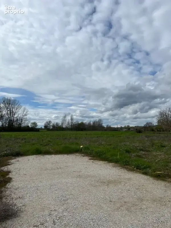 Terrain à VITERBE