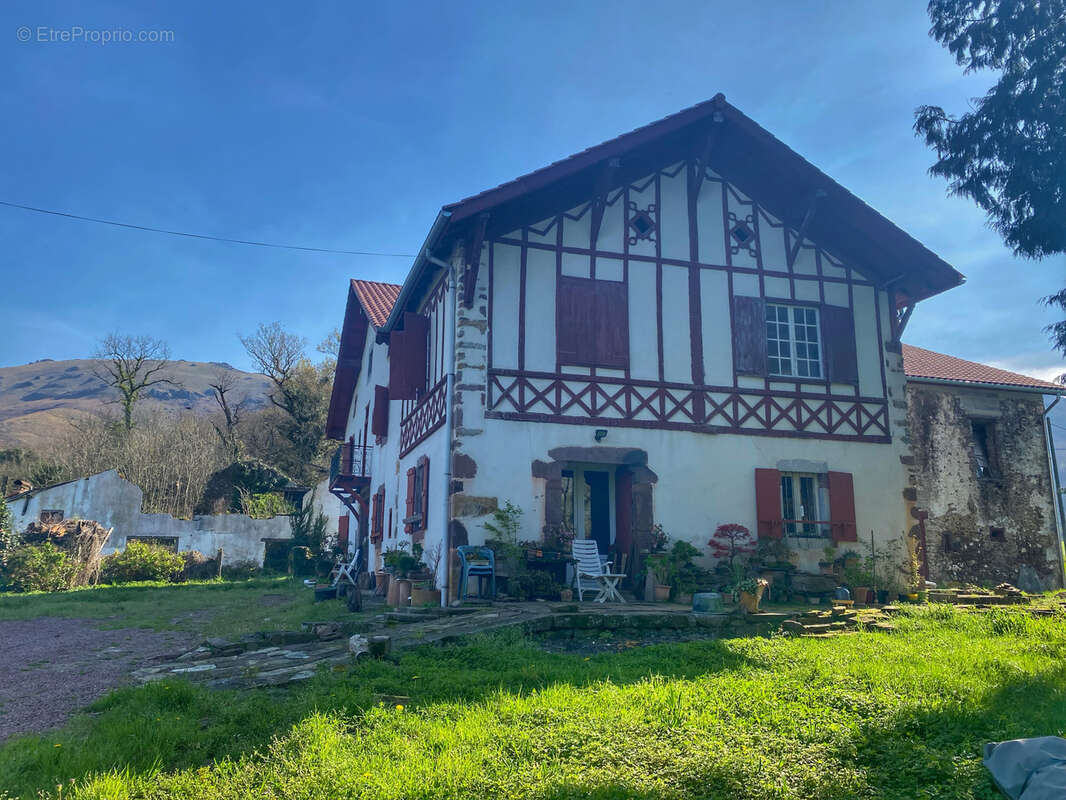 Maison à SAINT-JEAN-PIED-DE-PORT