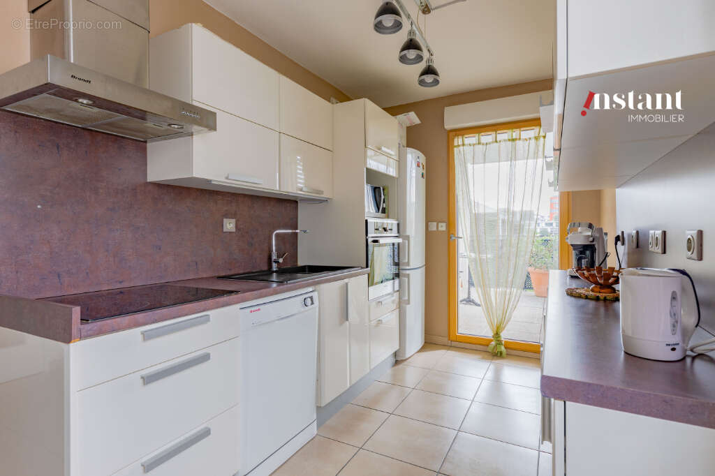 Appartement à BRON