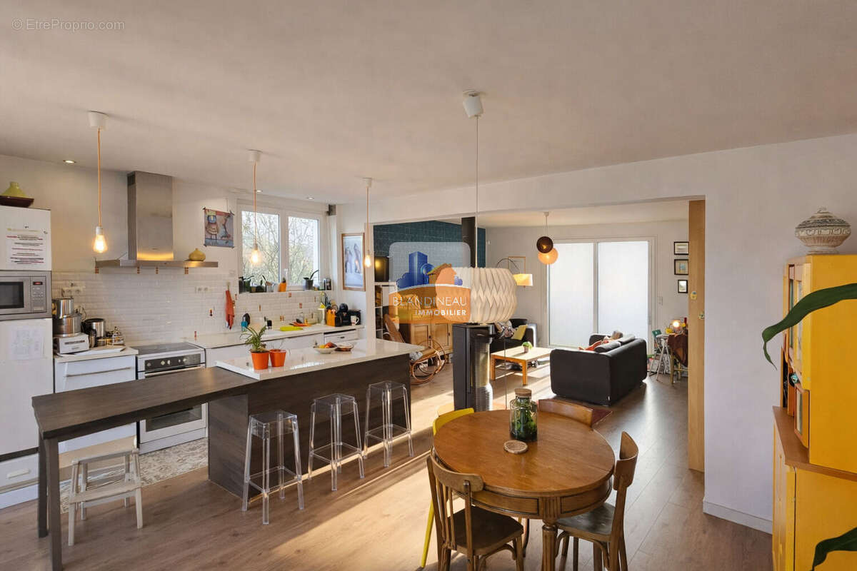 Appartement à BOUGUENAIS