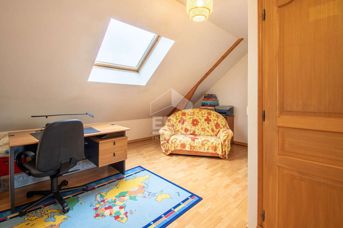 Maison à CHAMPS-SUR-MARNE