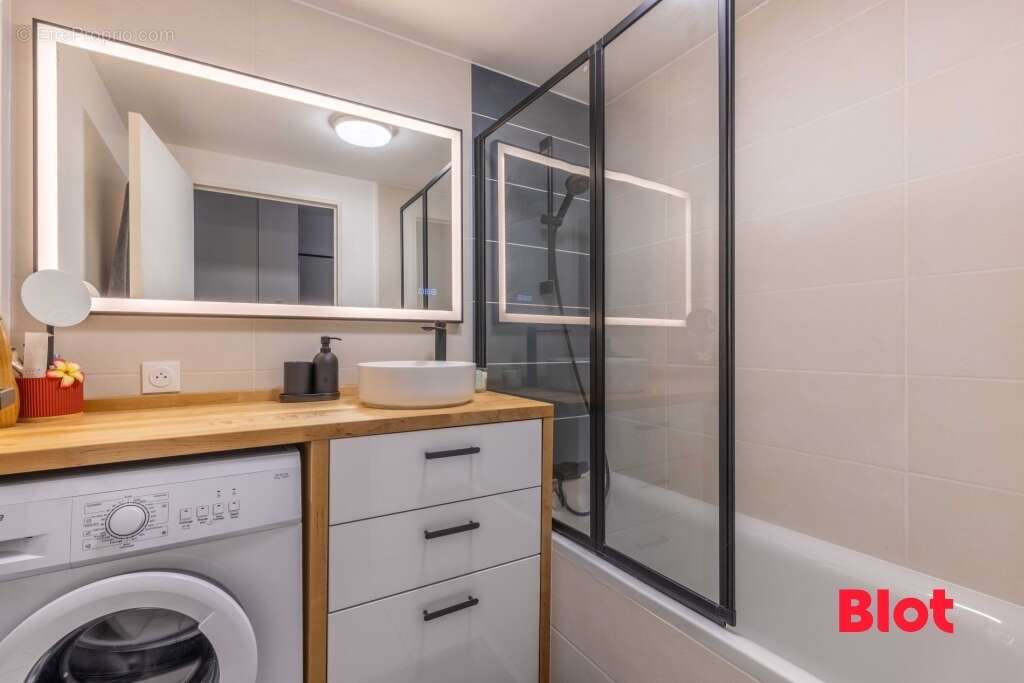 Appartement à SAINT-JACQUES-DE-LA-LANDE