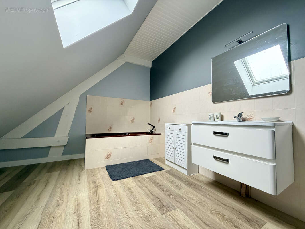 Maison à LONGNY-AU-PERCHE