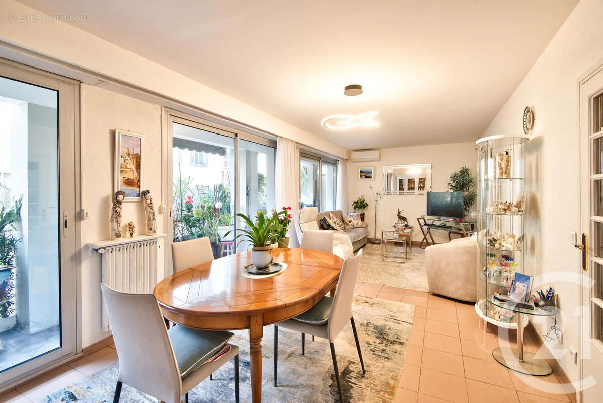 Appartement à NICE