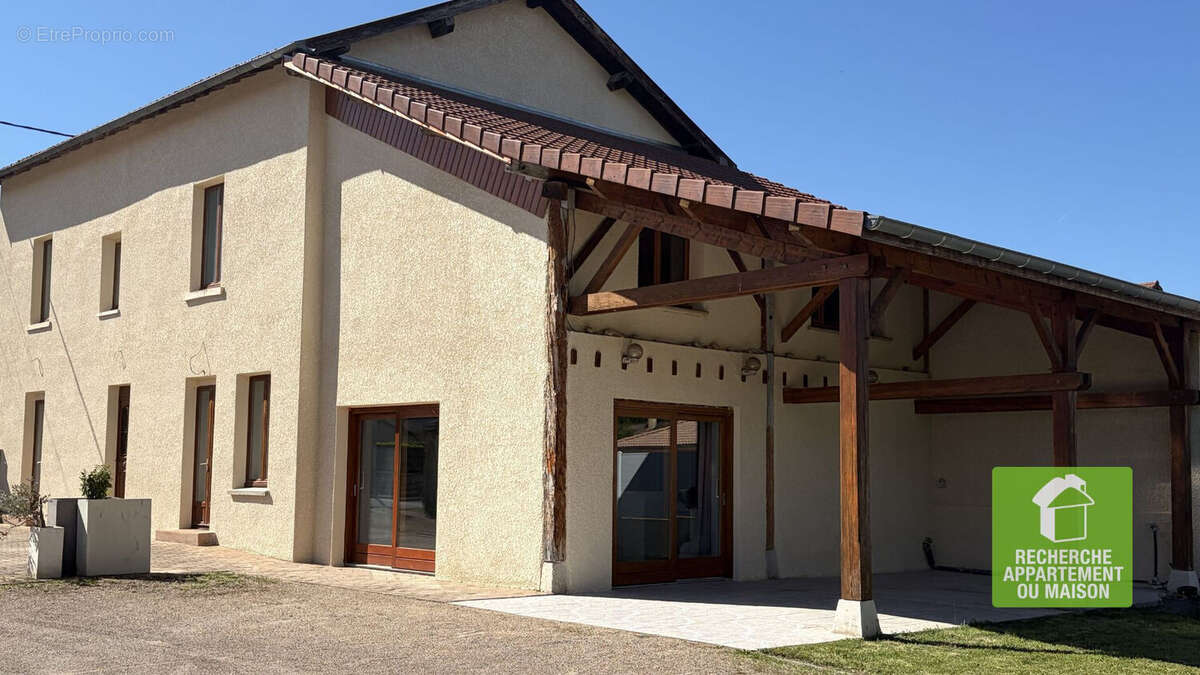 Maison à PONT-DE-CHERUY