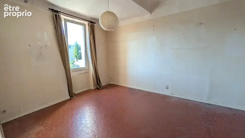 CARCES Appartement T3 à rafraichir avec cave - photo 3