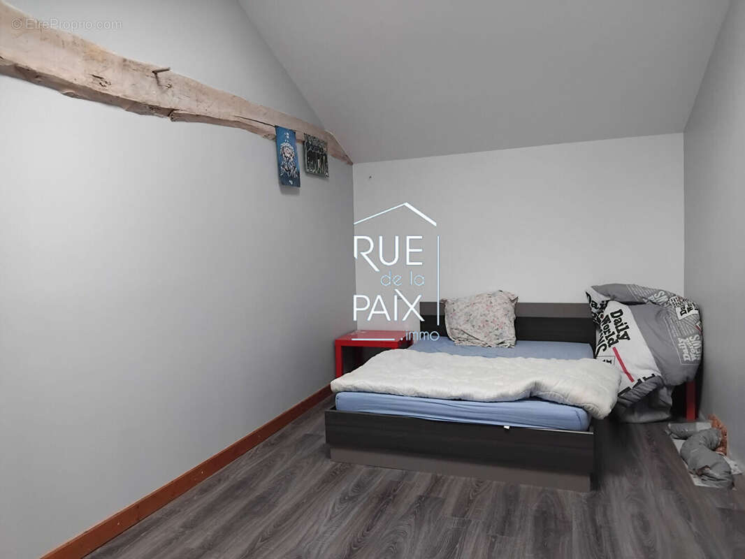 Maison à NUEIL-SOUS-FAYE