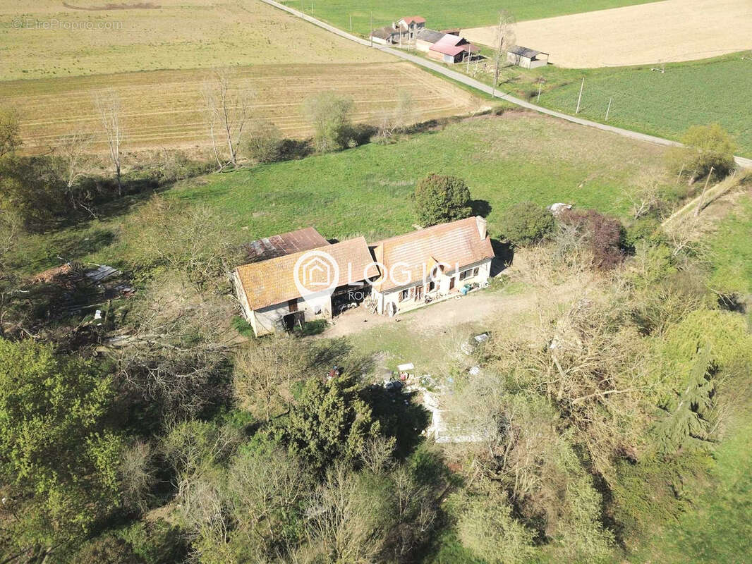 Maison à AURIONS-IDERNES