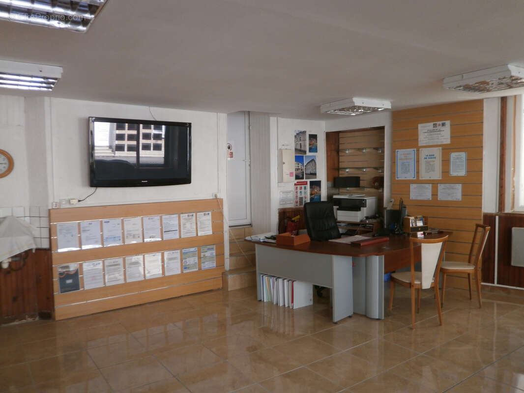 Terrain à SAINT-GEORGES-SUR-LA-PREE