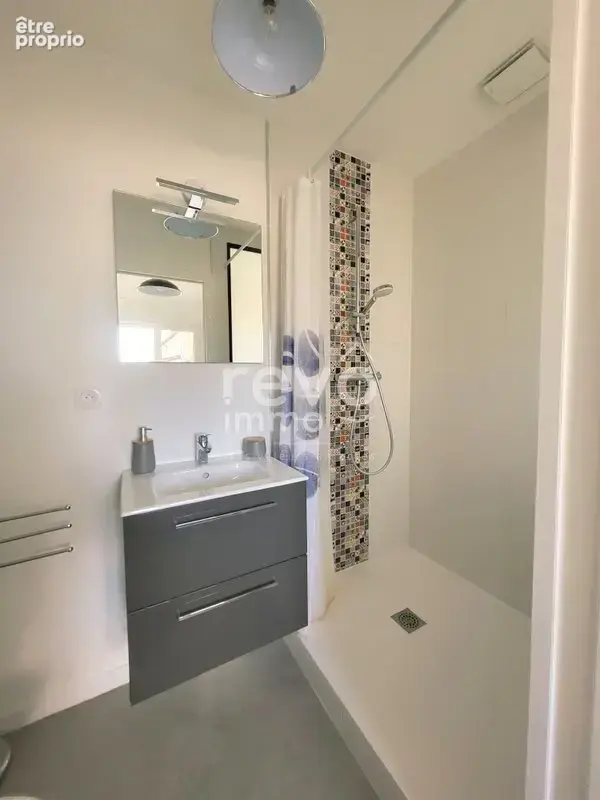 Maison de plain-pied 3 chambres avec T2 indépendant - Jardin - photo 12