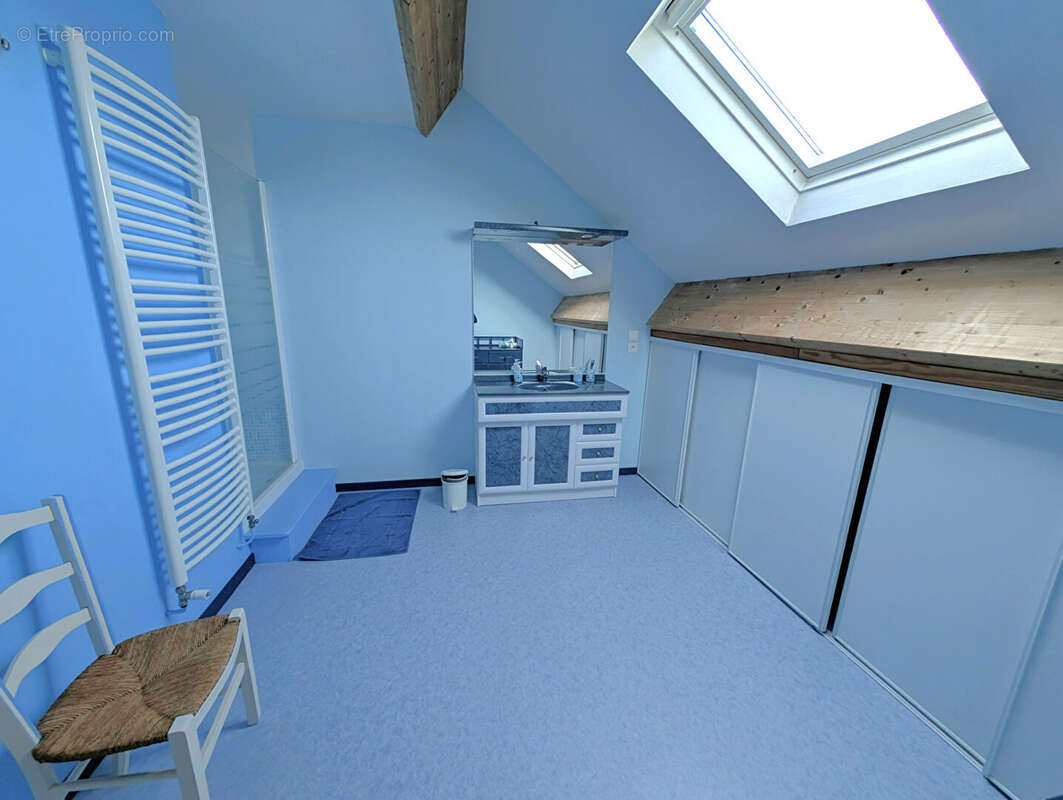 Maison ancienne sur la commune de Montholon de 266m2 habitable et son jardin de 860m2 - photo 10