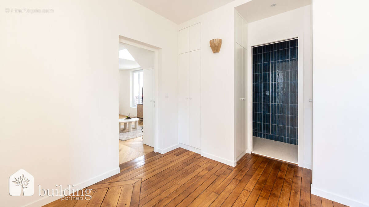 Appartement à PARIS-16E