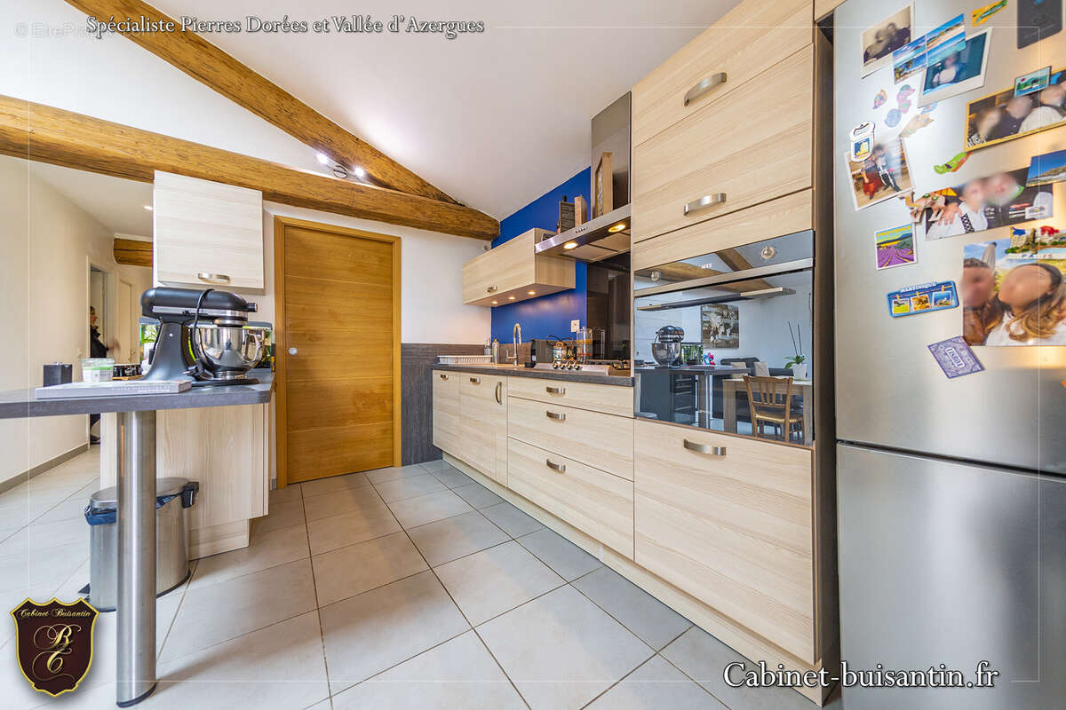 Appartement à VILLE-SUR-JARNIOUX