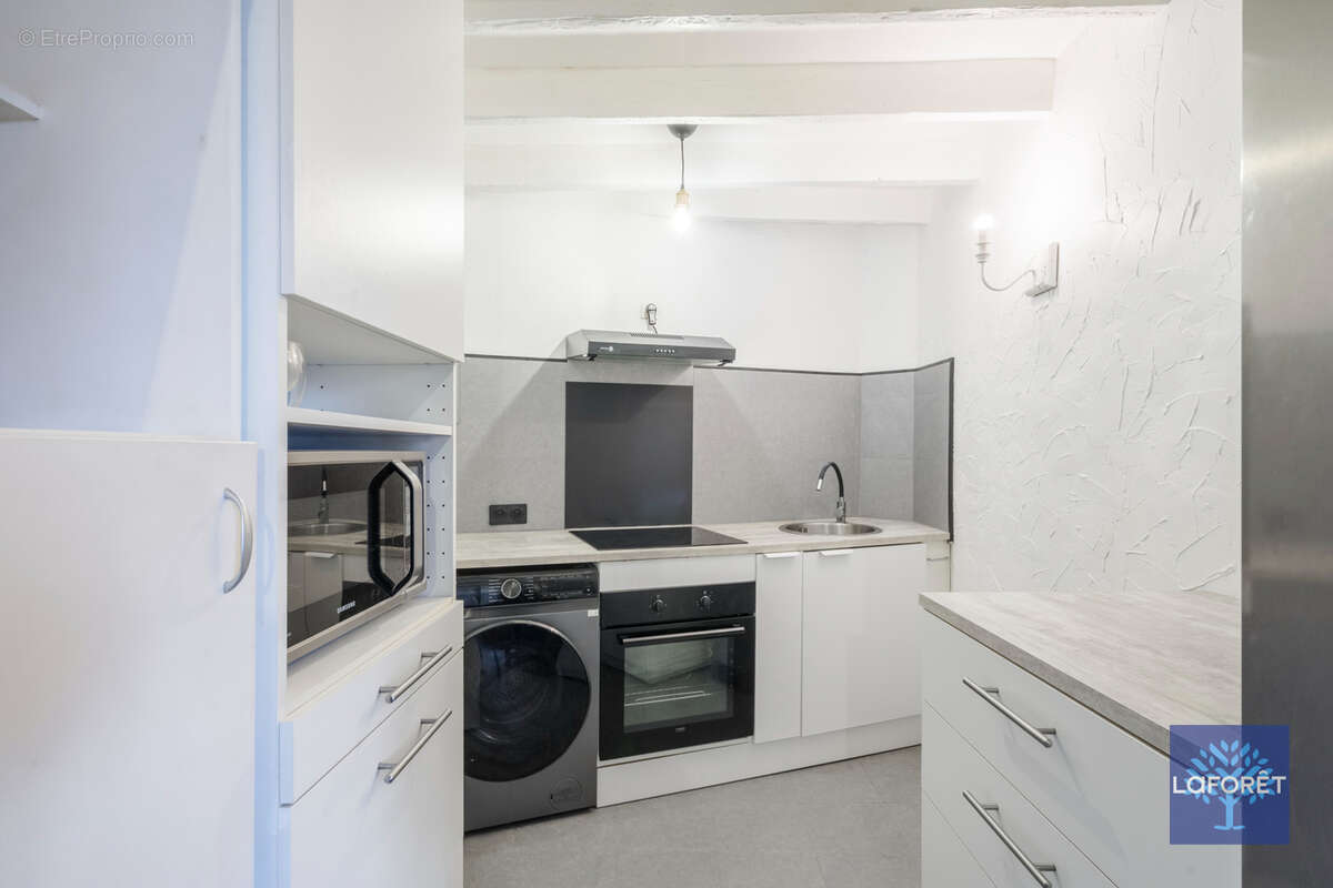 Appartement à LES PAVILLONS-SOUS-BOIS