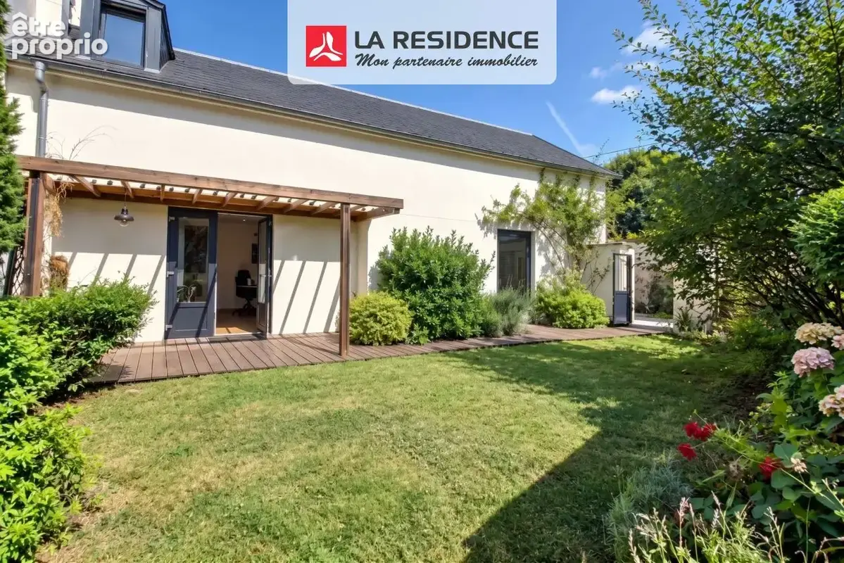 Maison 6 pièces 192 m² à vendre à Versailles (78000) - photo 2
