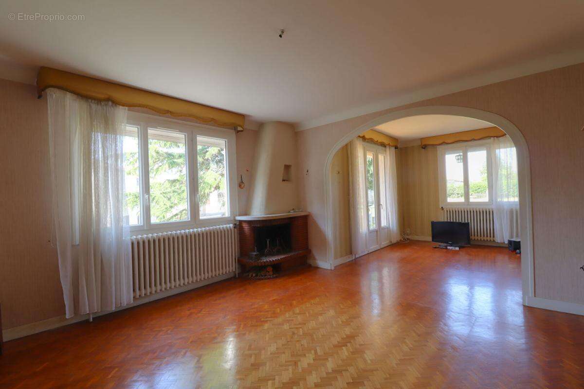 Maison Sainte Ouenne 5 pièce(s) 132 m2 - photo 3
