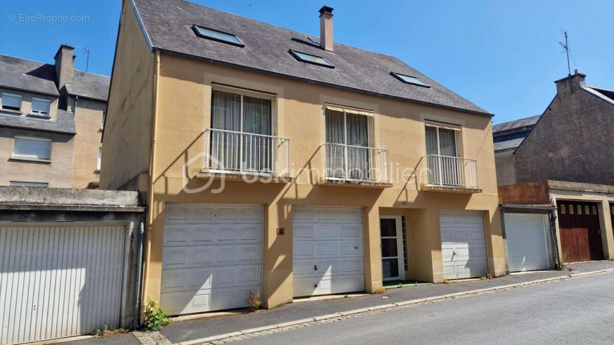 Maison avec ascenseur et 3 garages en plein centre ville ! - photo 19