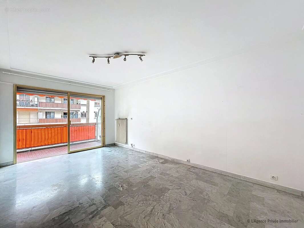 Appartement à CAGNES-SUR-MER