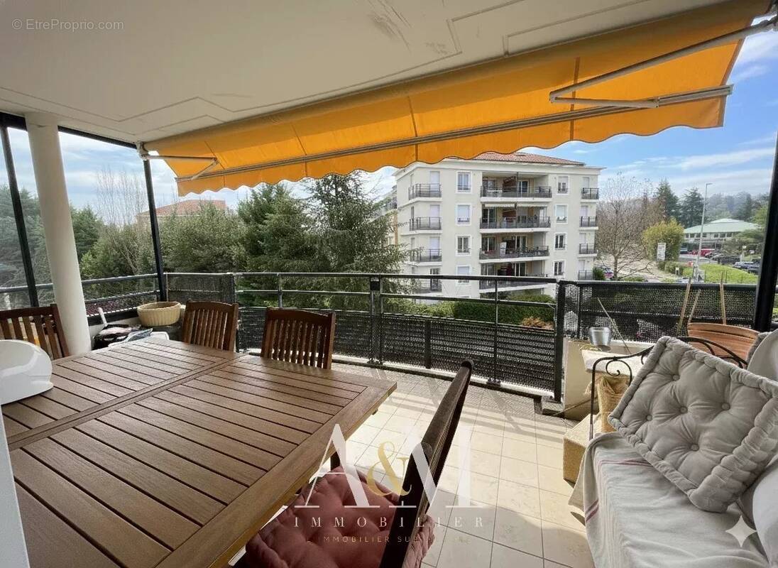 Appartement à TASSIN-LA-DEMI-LUNE