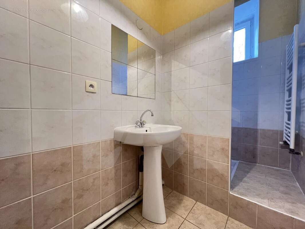 Appartement à POISAT
