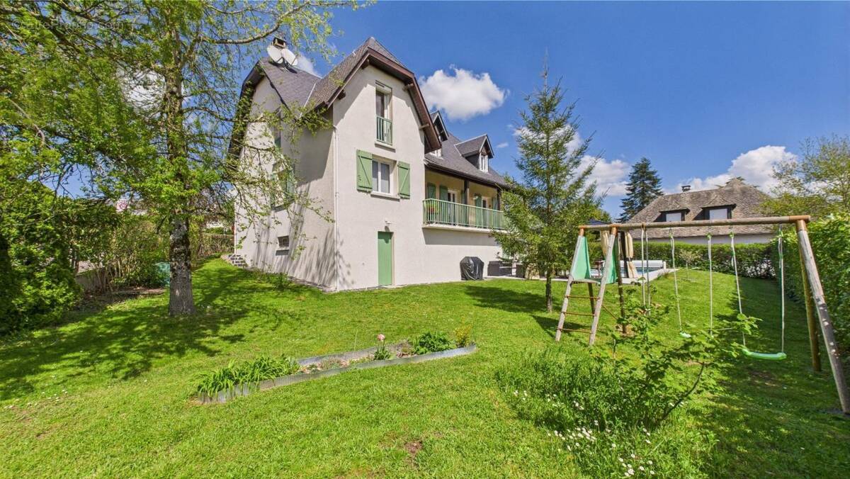 Maison à LUC-LA-PRIMAUBE