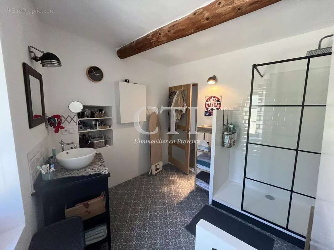 Maison à VAISON-LA-ROMAINE