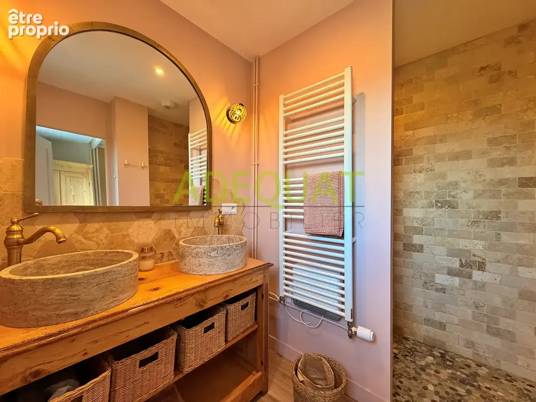 Maison individuelle / 396m2 habitable / 8 chambres / piscine / garage / terrain de 38690m2... - photo 16