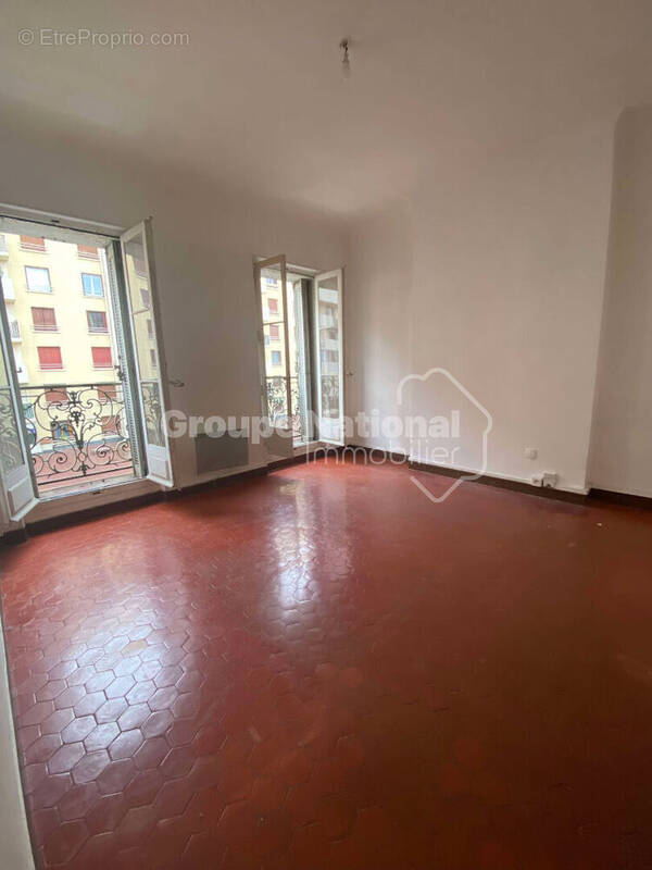 Appartement à MARSEILLE-2E