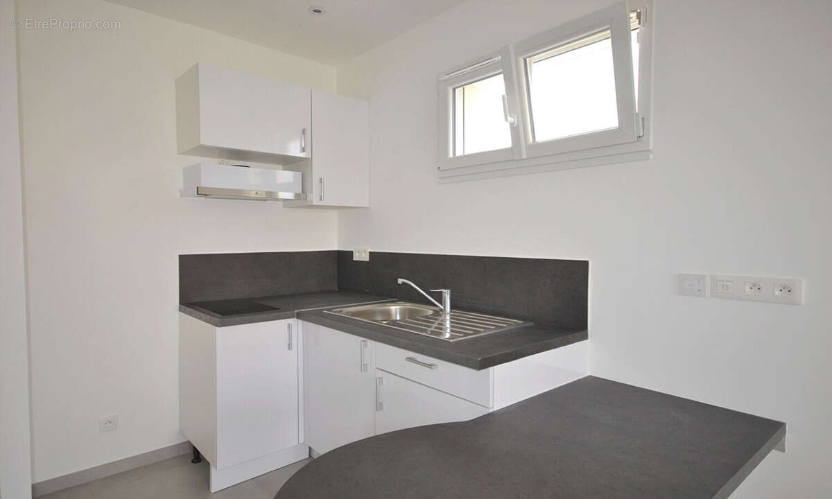 Appartement à LES CLAYES-SOUS-BOIS