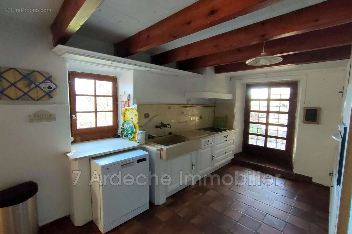 Maison à SAINT-ANDEOL-DE-BERG