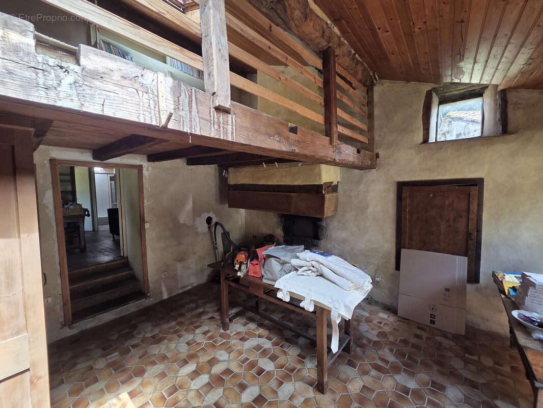 Maison à GAJOUBERT