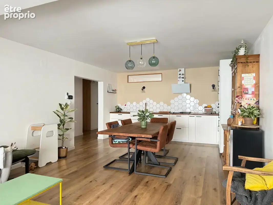 Griesheim-près-Molsheim : appartement de 88 m² entièrement rénové, terrasse plein sud de 24 m², garage et parking privatif - photo 2