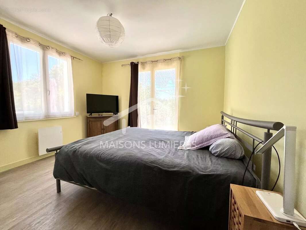 Maison à ROUSSILLON