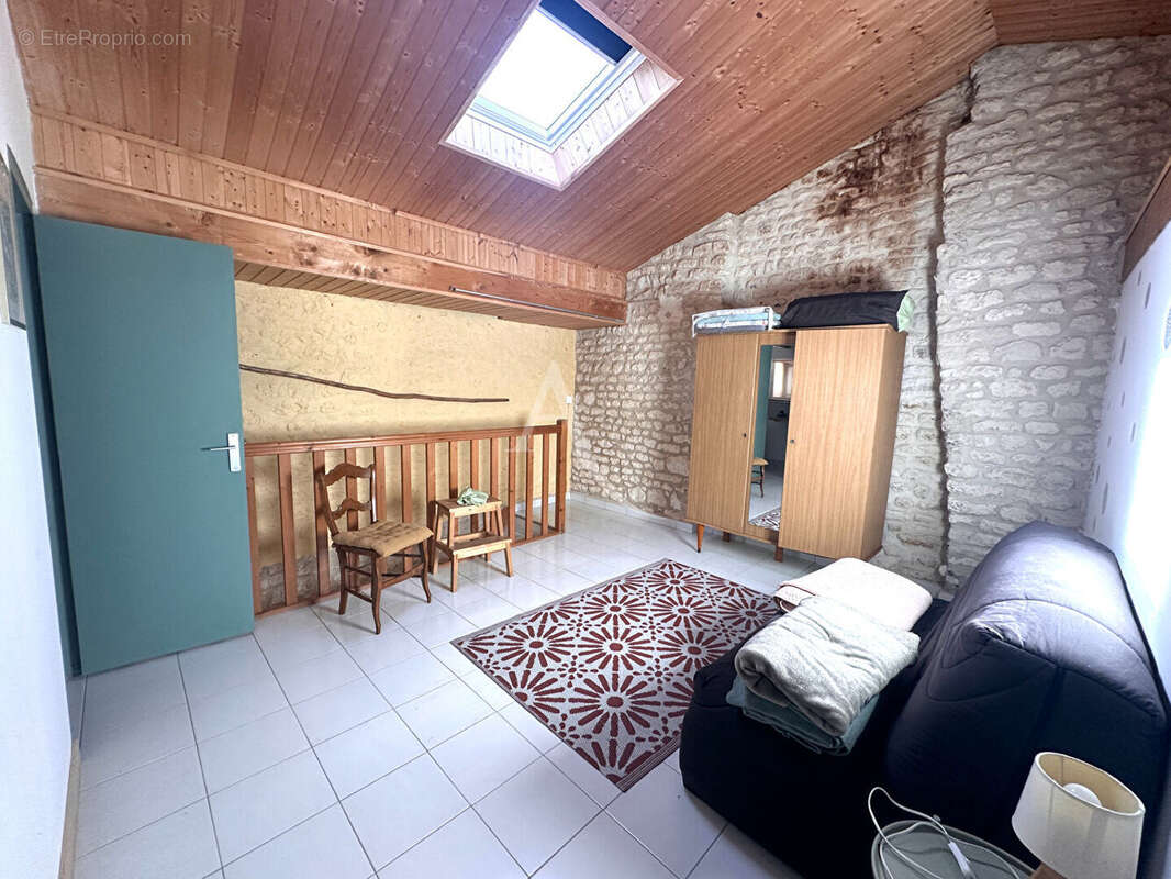 Maison à PORT-D'ENVAUX
